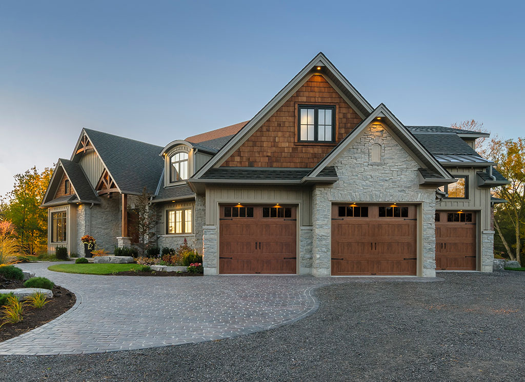 traditional garage door makers 